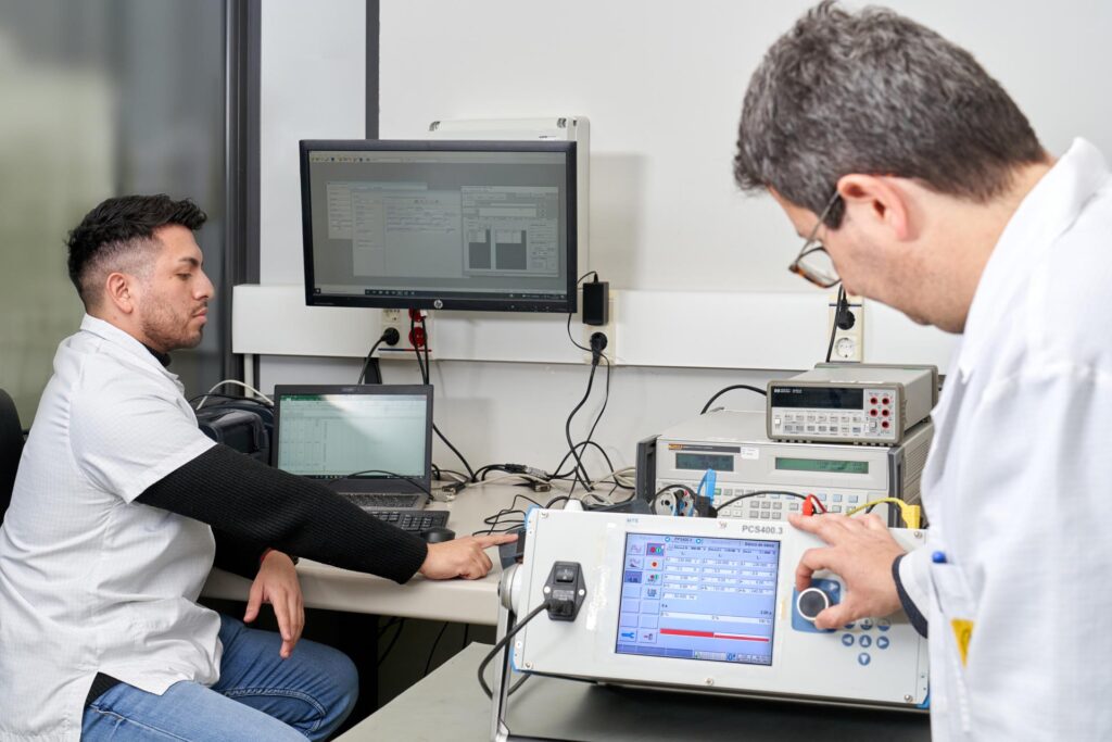 دراسة توزيع درجات الحرارة